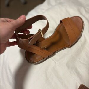 Tan Leather Open-Toe Sandals